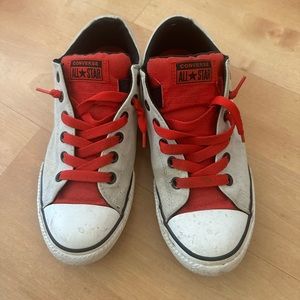 Boys converse size 6